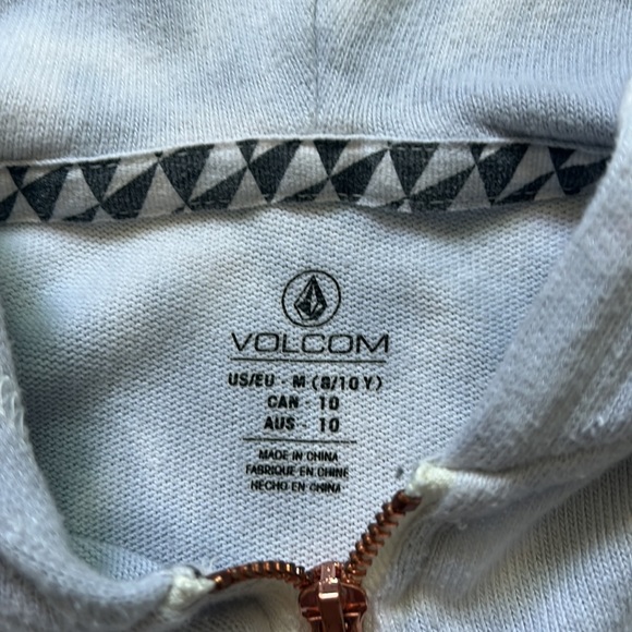 I’m selling a volcom jacket - Picture 3 of 3